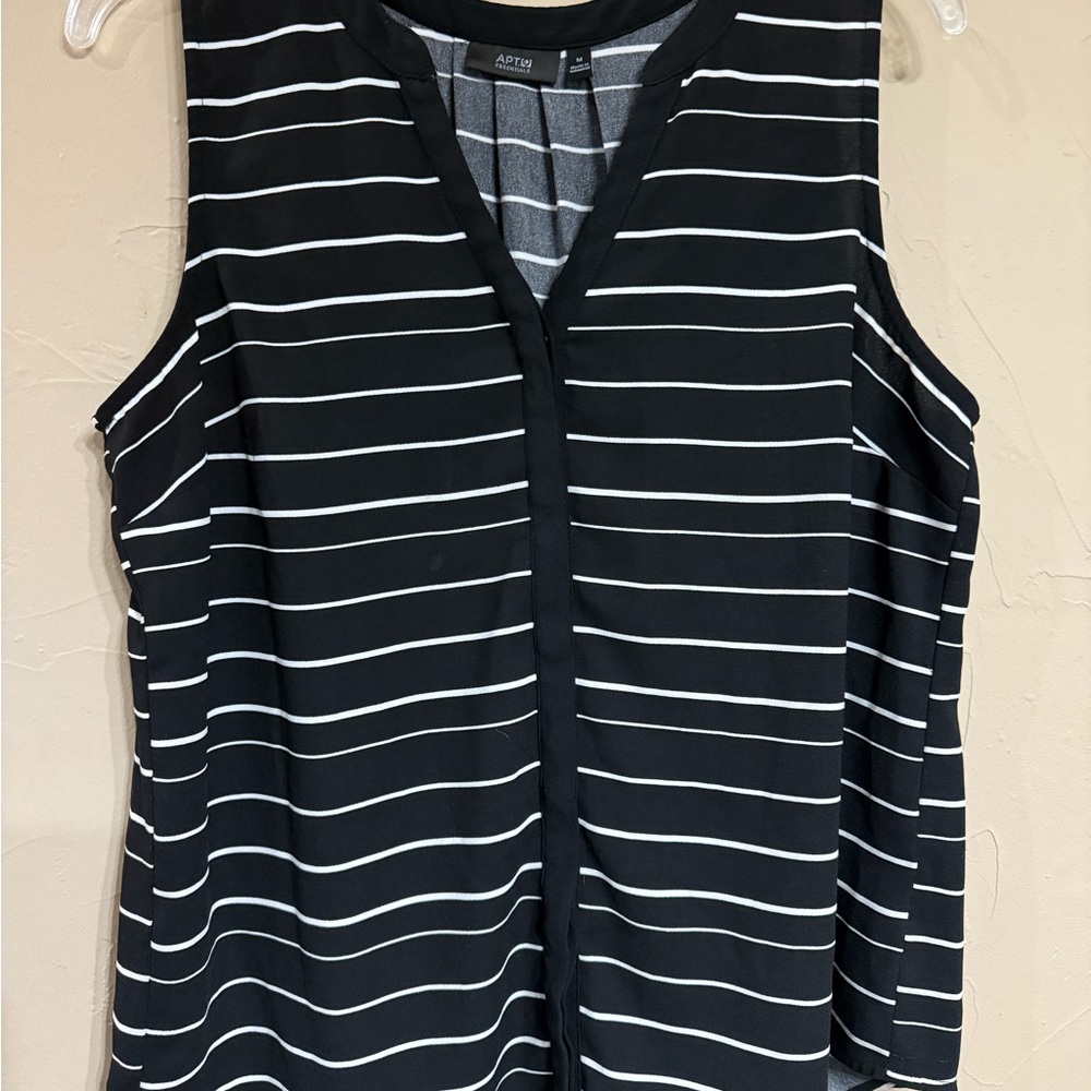 Apt. 9 Black and White Striped Women's Top